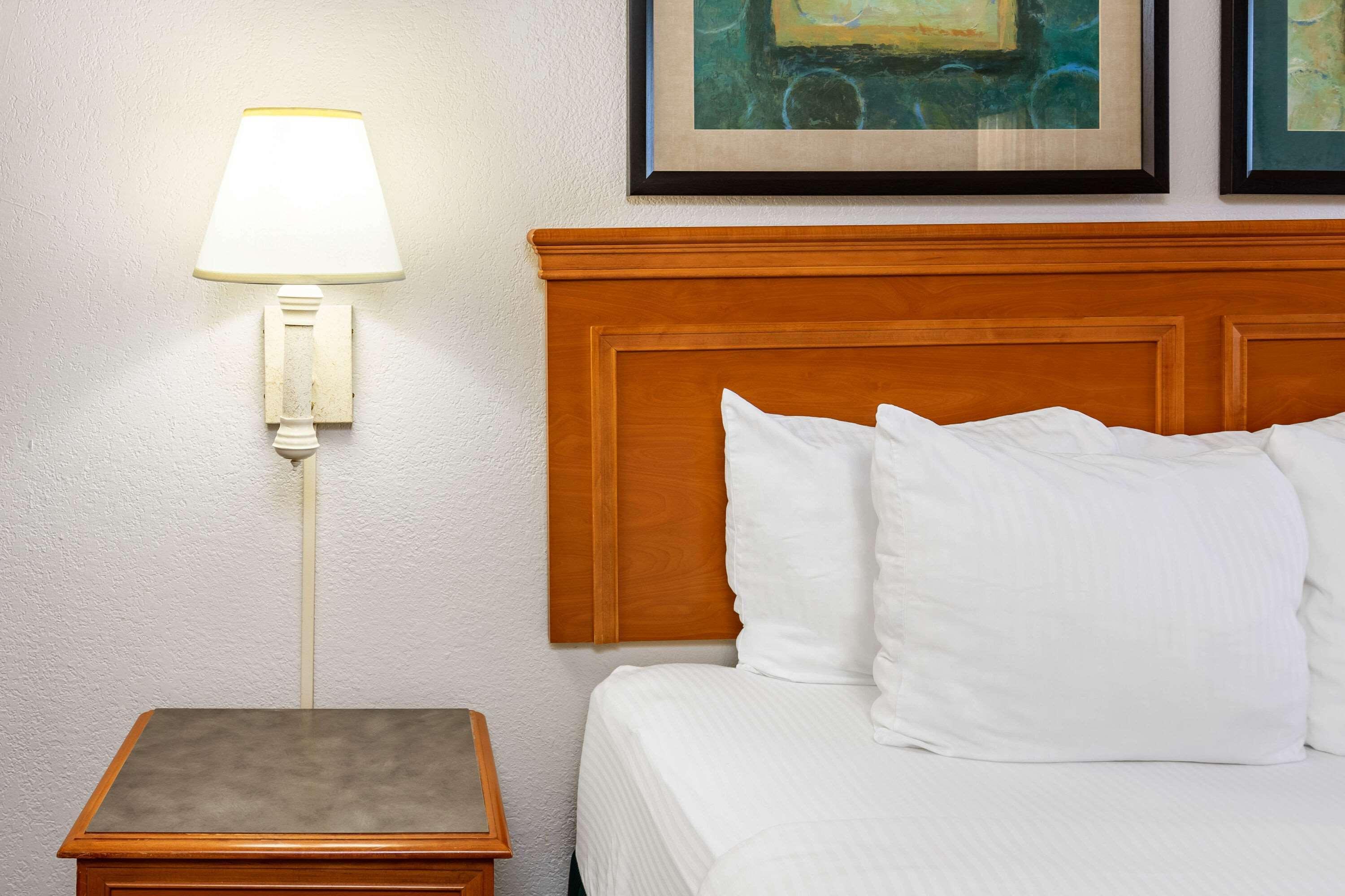 La Quinta Inn By Wyndham El Paso West Extérieur photo