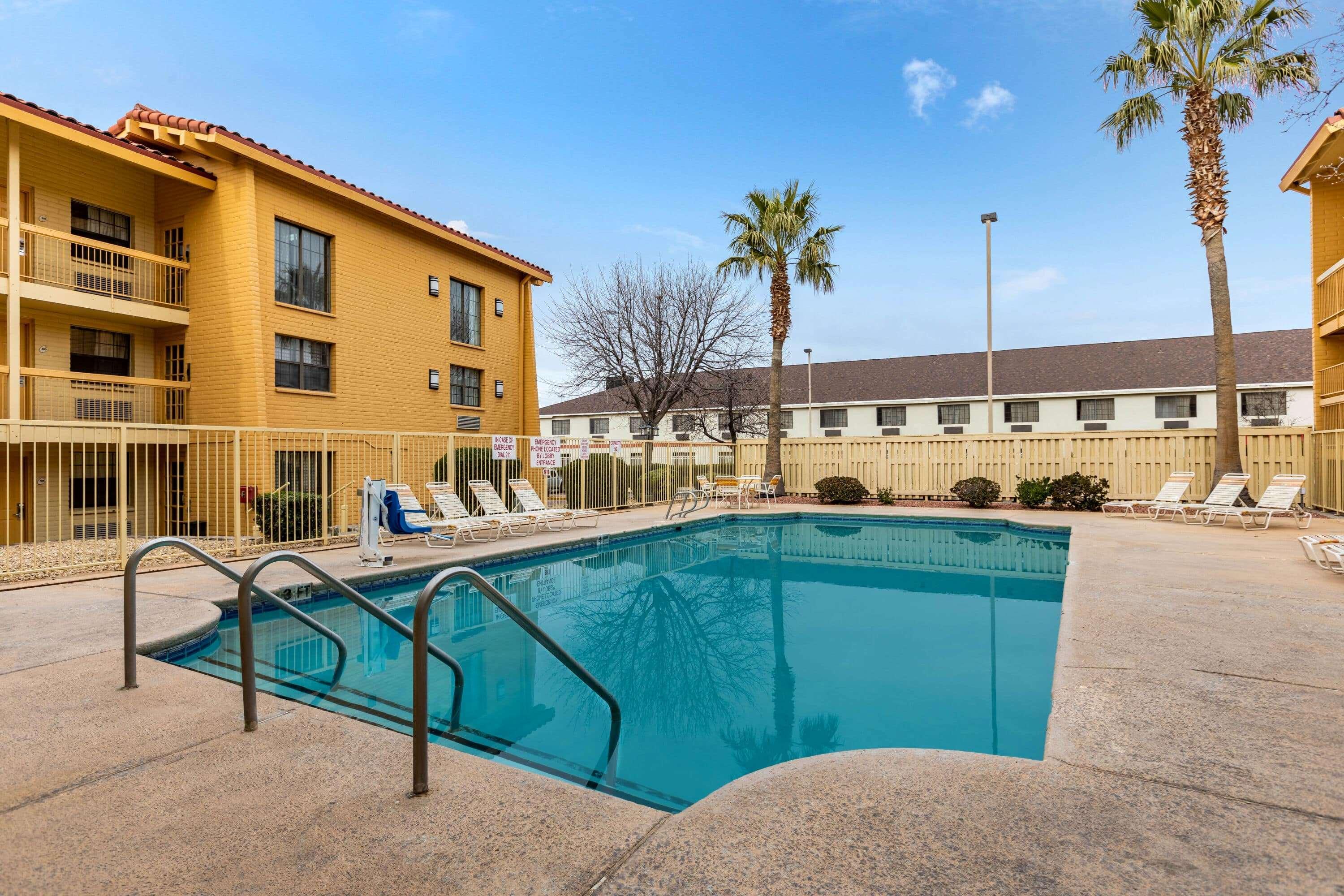 La Quinta Inn By Wyndham El Paso West Extérieur photo